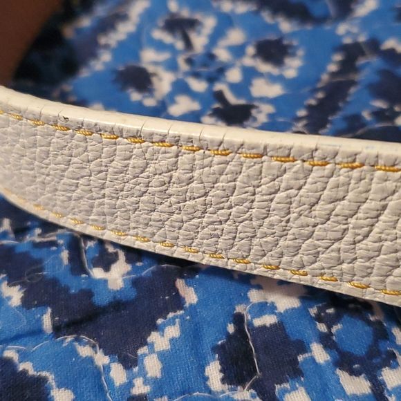 Vintage Jenny and the Boys White Leather Belt Size Medium Goldtone Square Buckle main image 5